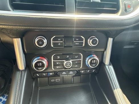 Used 2024 GMC Yukon SLT image 33