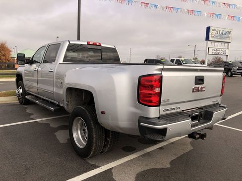 Used 2019 GMC Sierra 3500 Denali w/ Duramax Plus Package image 4