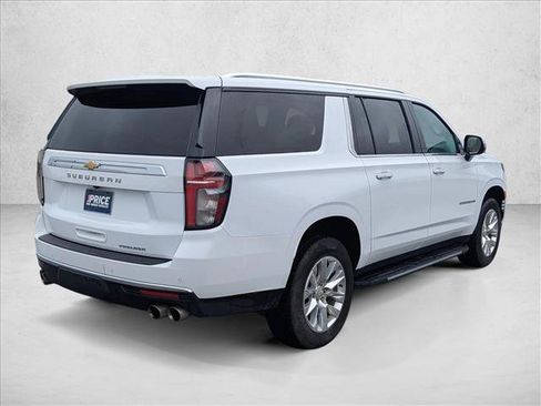 Used 2024 Chevrolet Suburban Premier AWD/4WD image 5