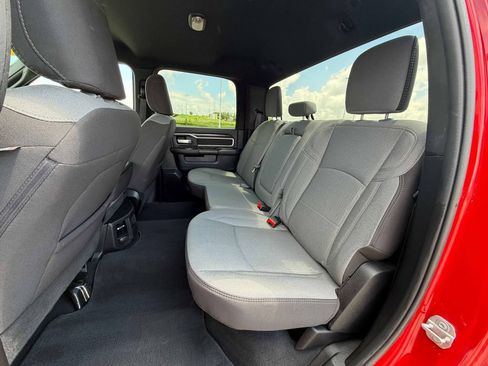 Used 2024 RAM 2500 Big Horn AWD/4WD image 19