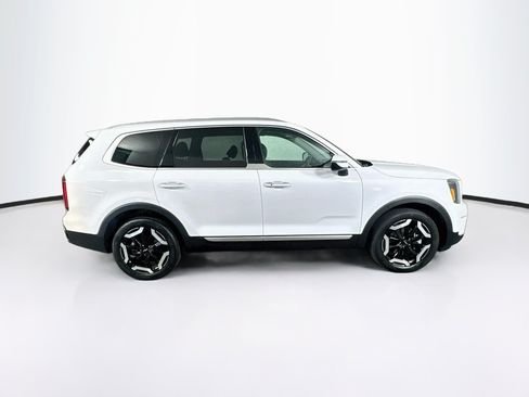Used 2025 Kia Telluride S FWD image 10