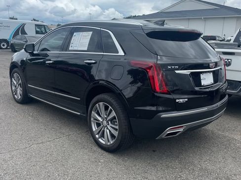 Used 2024 Cadillac XT5 Premium Luxury w/ Technology Package FWD image 2