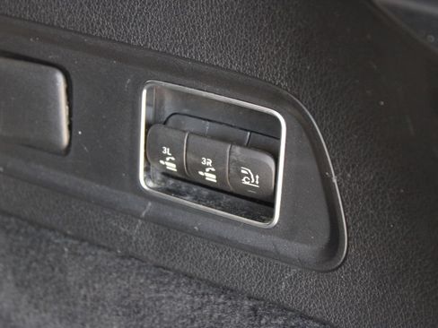Used 2024 Mercedes-Benz GLS 450 4MATIC image 10