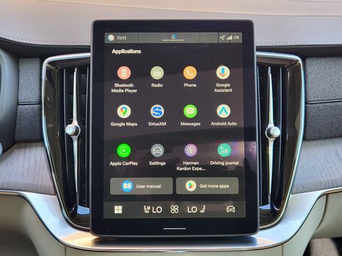 New 2026 Volvo XC90 B5 Ultra image 18