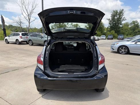 Used 2016 Toyota Prius C One FWD image 18