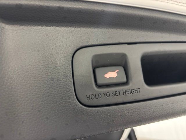Used 2024 Honda CR-V EX-L image 11
