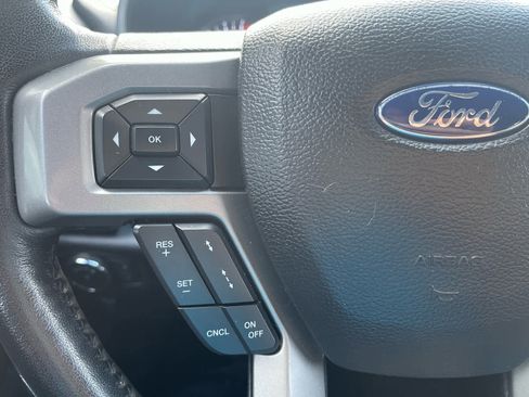 Used 2021 Ford Expedition Max XLT image 28