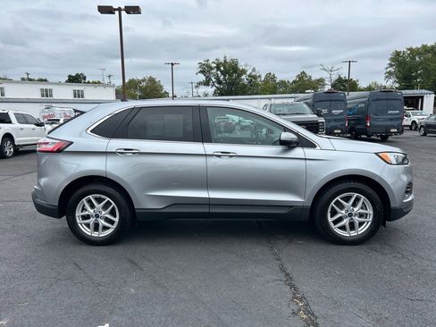 Used 2022 Ford Edge SEL image 16
