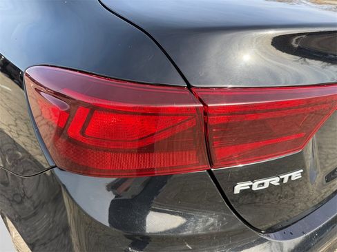 Certified 2023 Kia Forte LXS image 18