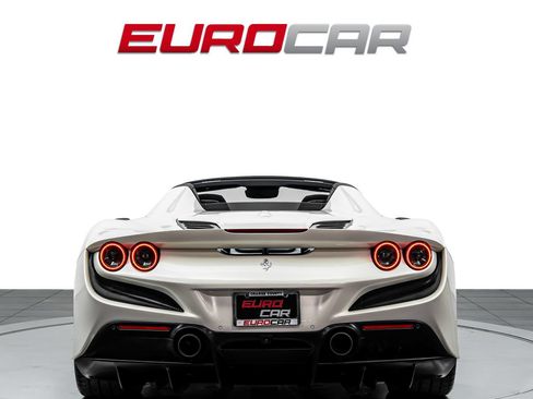 Used 2023 Ferrari F8 Tributo RWD image 5