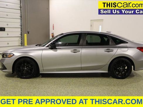 Used 2022 Honda Civic Sport image 4