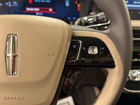 Used 2024 Lincoln Corsair FWD image 14