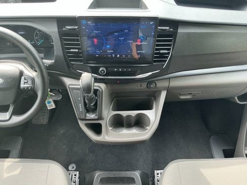 Used 2024 Ford Transit 350 XLT RWD image 21