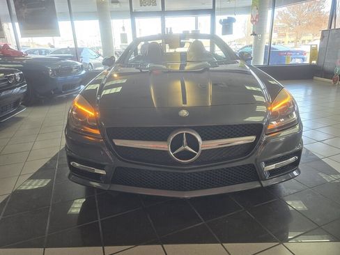 Used 2014 Mercedes-Benz SLK 250 image 2