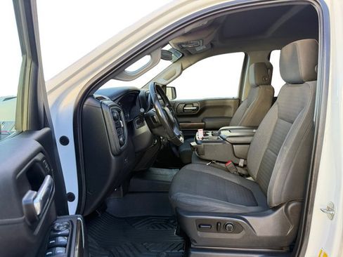 Used 2020 Chevrolet Silverado 1500 LT Trail Boss w/ Convenience Package AWD/4WD image 10