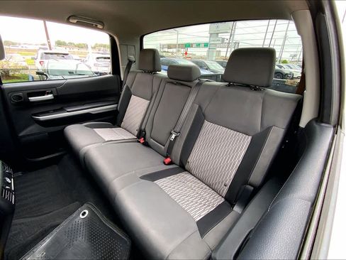 Used 2015 Toyota Tundra SR5 w/ SR5 Upgrade Package image 19