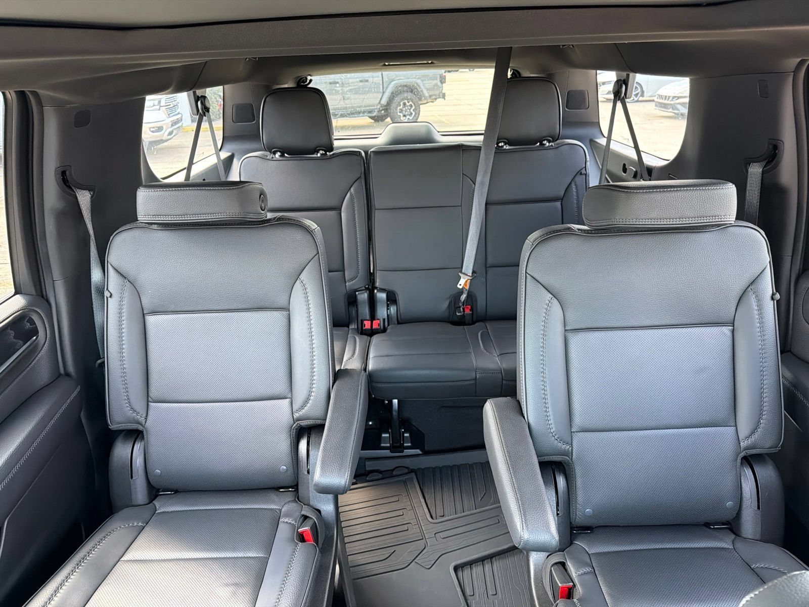 Used 2023 GMC Yukon XL Denali w/ LPO, Floor Liner Package RWD image 15