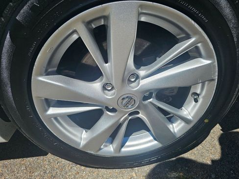 Used 2013 Nissan Altima 2.5 SL w/ Technology Pkg FWD image 15