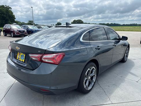 Used 2021 Chevrolet Malibu LT FWD image 4
