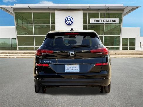 Used 2021 Hyundai Tucson SE image 4