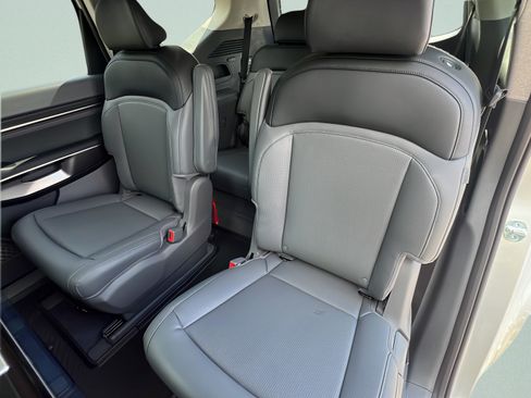 New 2026 Kia EV9 Light RWD image 10