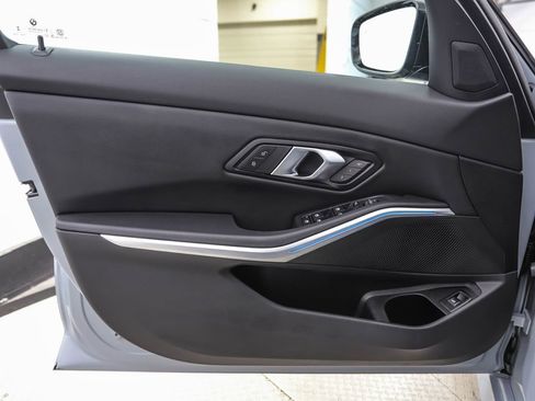 Certified 2025 BMW 330i xDrive Sedan image 9