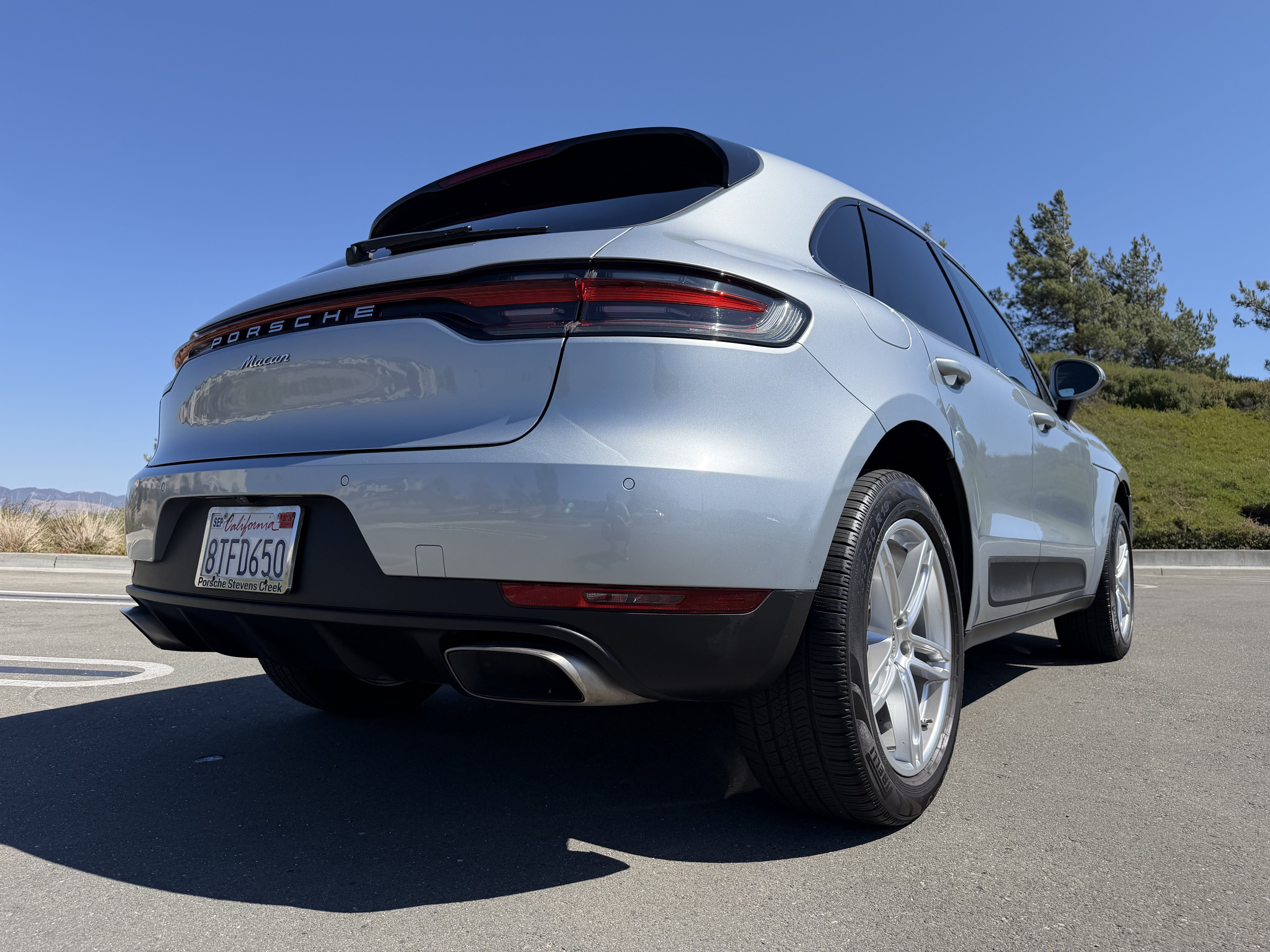 Used 2020 Porsche Macan AWD/4WD image 16