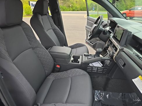 Used 2026 Toyota Tacoma SR5 AWD/4WD image 13