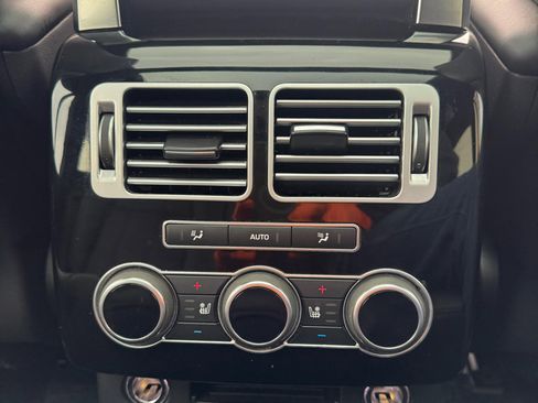 Used 2017 Land Rover Range Rover Supercharged image 12