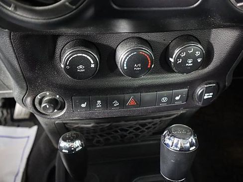 Used 2017 Jeep Wrangler Unlimited Sport image 31