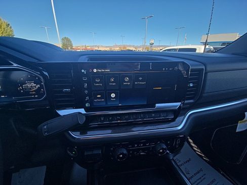 New 2026 Chevrolet Silverado 3500 LTZ w/ LTZ Premium Package image 23