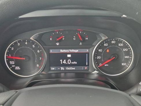 Used 2025 Chevrolet Blazer LT FWD image 11