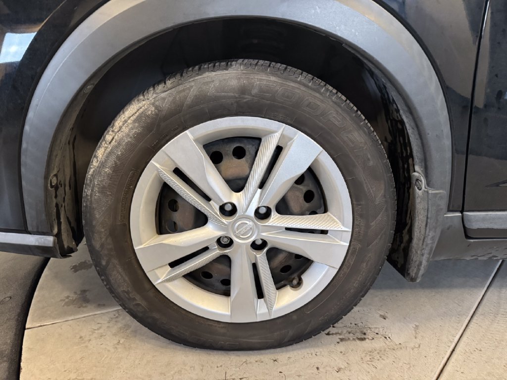 Used 2021 Nissan Kicks S FWD image 24