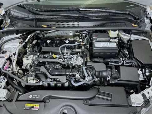 Used 2025 Toyota Corolla LE image 9