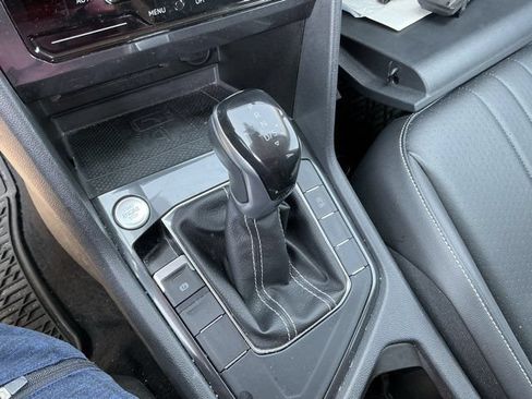 Used 2022 Volkswagen Tiguan SE FWD image 20