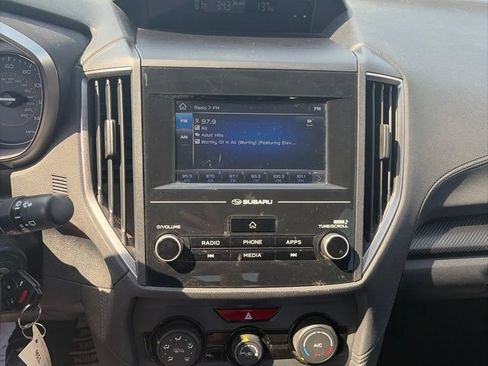 Used 2018 Subaru Crosstrek 2.0i Premium AWD/4WD image 11