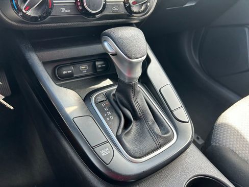 Used 2023 Kia Soul LX w/ Option Group 015 FWD image 27