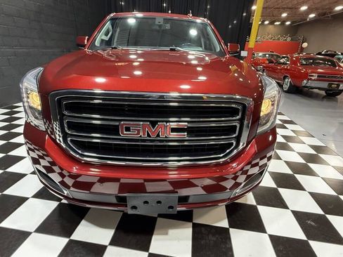 Used 2018 GMC Yukon SLE w/ HD Trailering Package image 38