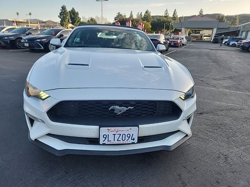Used 2019 Ford Mustang Premium image 8