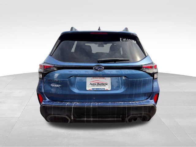 Used 2025 Subaru Forester Limited AWD/4WD image 6