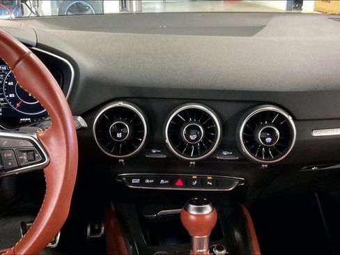 Used 2019 Audi TT 2.0T w/ Technology Package image 6