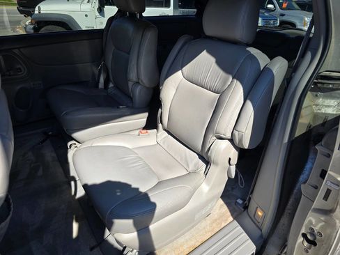 Used 2007 Toyota Sienna LE image 22
