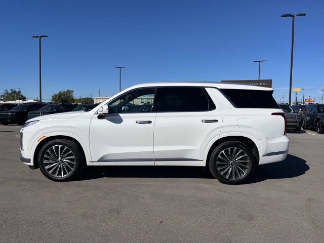 Used 2024 Hyundai Palisade Calligraphy AWD/4WD image 2