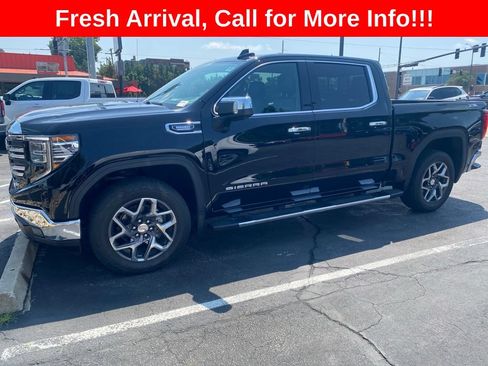 Used 2023 GMC Sierra 1500 SLT w/ SLT Premium Plus Package AWD/4WD image 3
