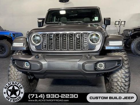 Used 2024 Jeep Wrangler Unlimited AWD/4WD image 3
