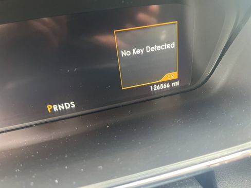 Used 2017 Lincoln Continental Select w/ Climate Package FWD image 7