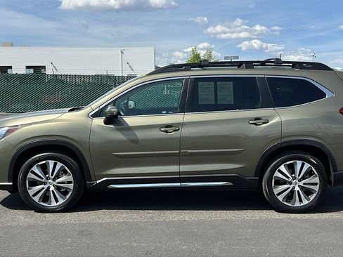 Used 2022 Subaru Ascent Limited w/ Technology Package AWD/4WD image 8