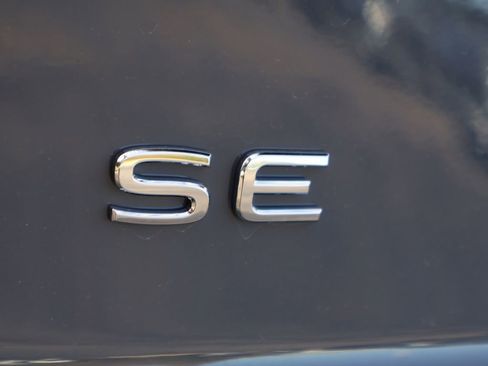 New 2026 Volkswagen Atlas Cross Sport SE AWD/4WD image 21