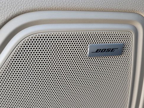 Used 2024 Porsche Macan image 25