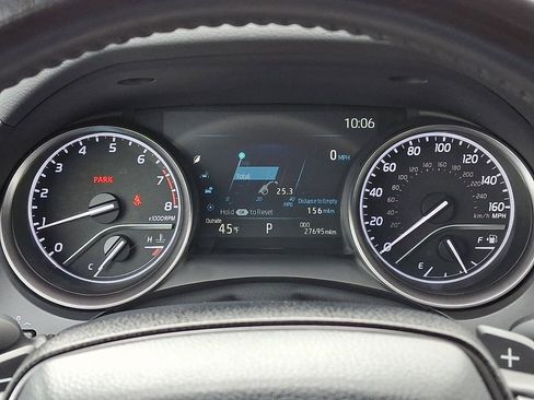 Used 2023 Toyota Camry SE image 21